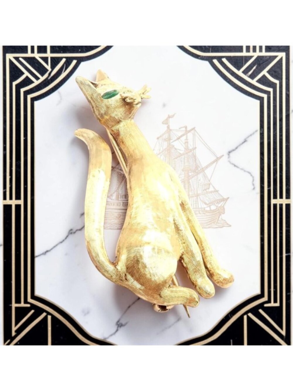 Authentic! Tiffany & Co 18k Yellow Gold Emerald Cat Pin Brooch - Picture 2 of 12